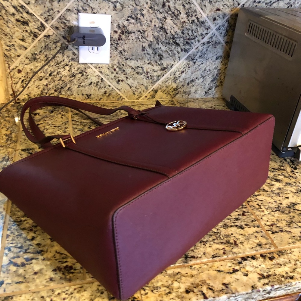 NWT Michael Kors Sady large laptop handbag - Picture 6 of 6